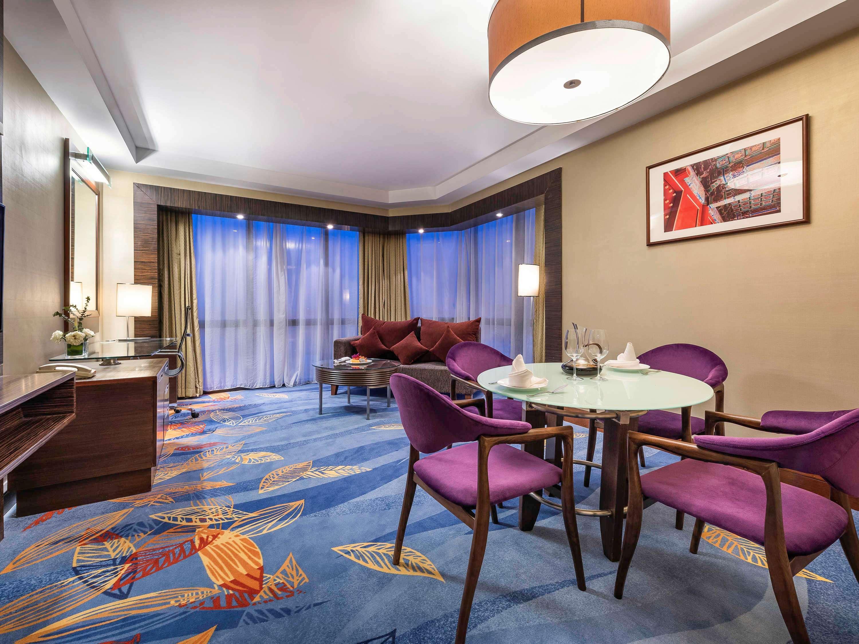 Novotel Beijing Peace Exteriör bild