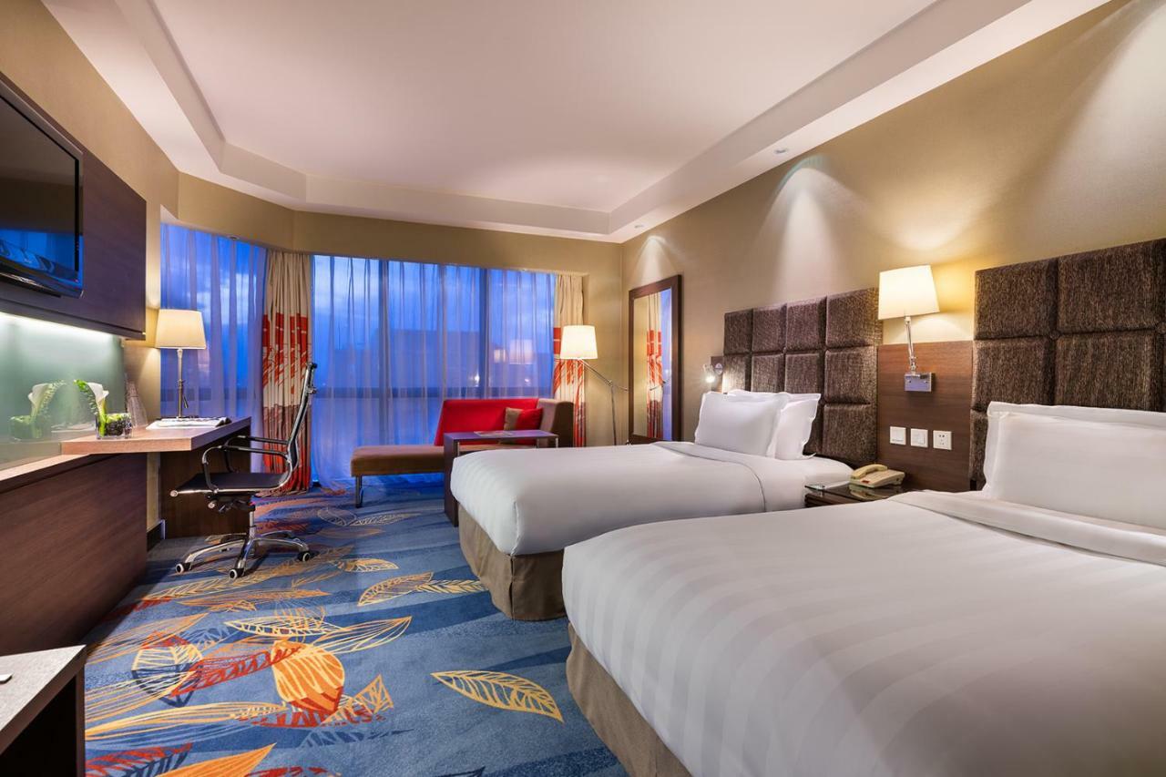Novotel Beijing Peace Exteriör bild