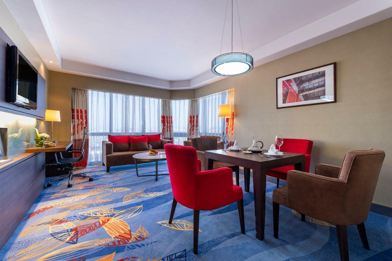 Novotel Beijing Peace Exteriör bild