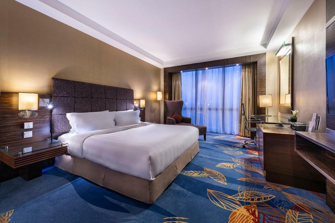 Novotel Beijing Peace Exteriör bild