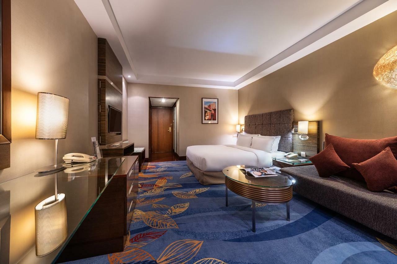 Novotel Beijing Peace Exteriör bild