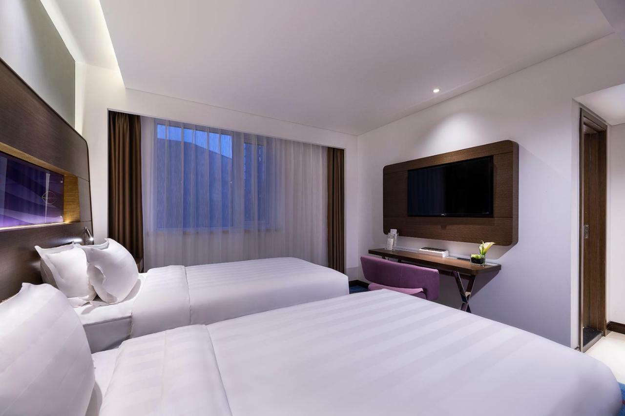 Novotel Beijing Peace Exteriör bild