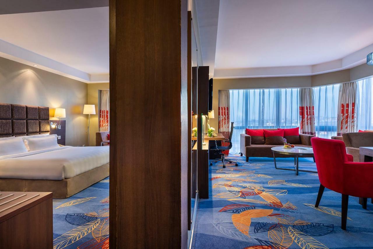 Novotel Beijing Peace Exteriör bild